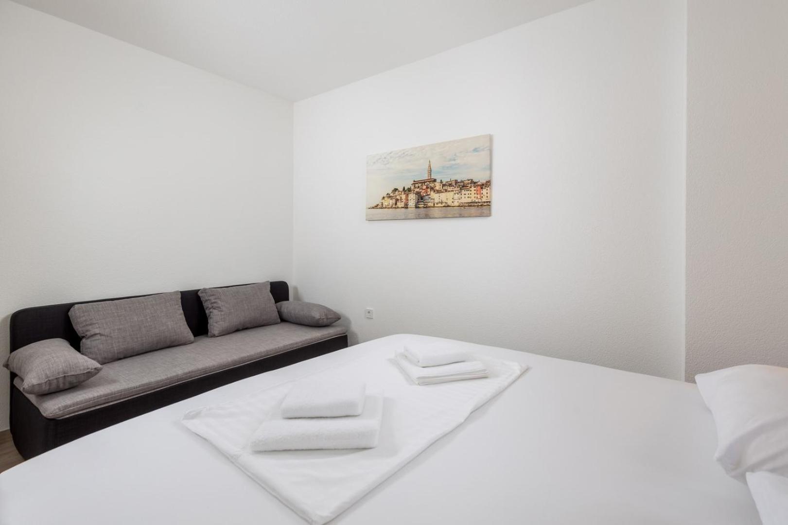 Apartments Jadranka オミサリ エクステリア 写真