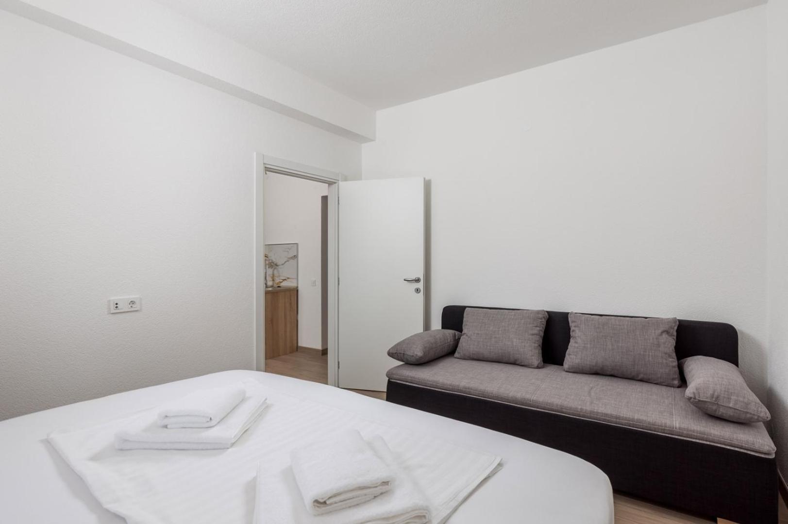 Apartments Jadranka オミサリ エクステリア 写真