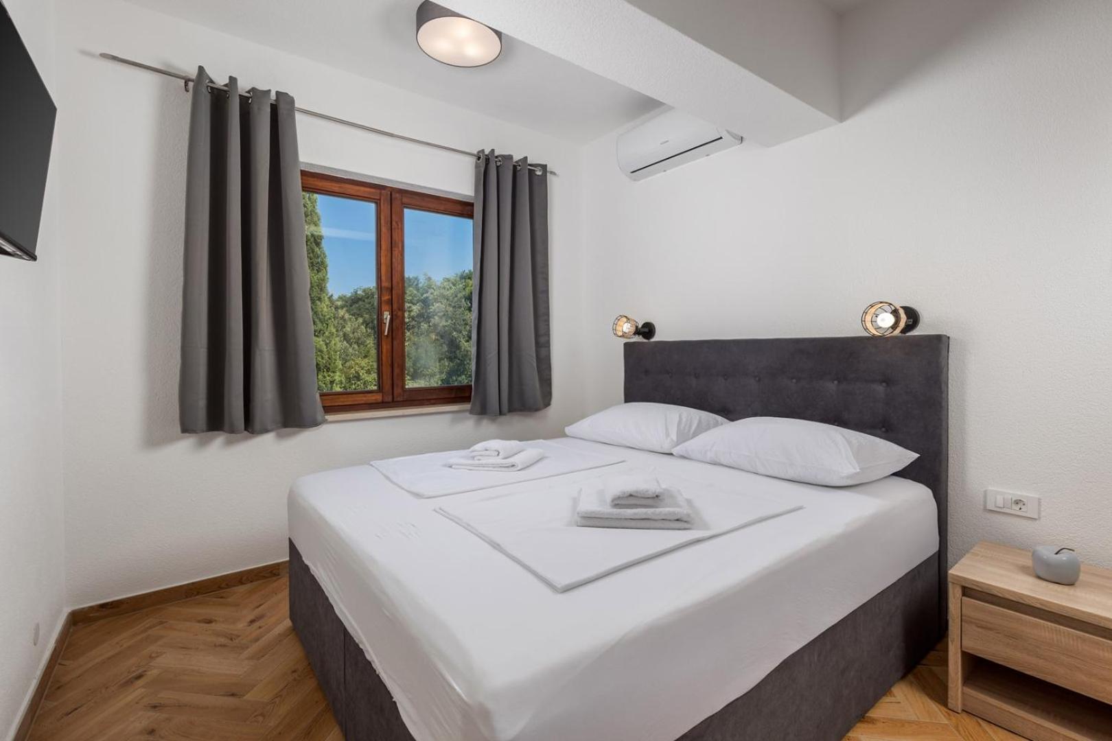 Apartments Jadranka オミサリ エクステリア 写真