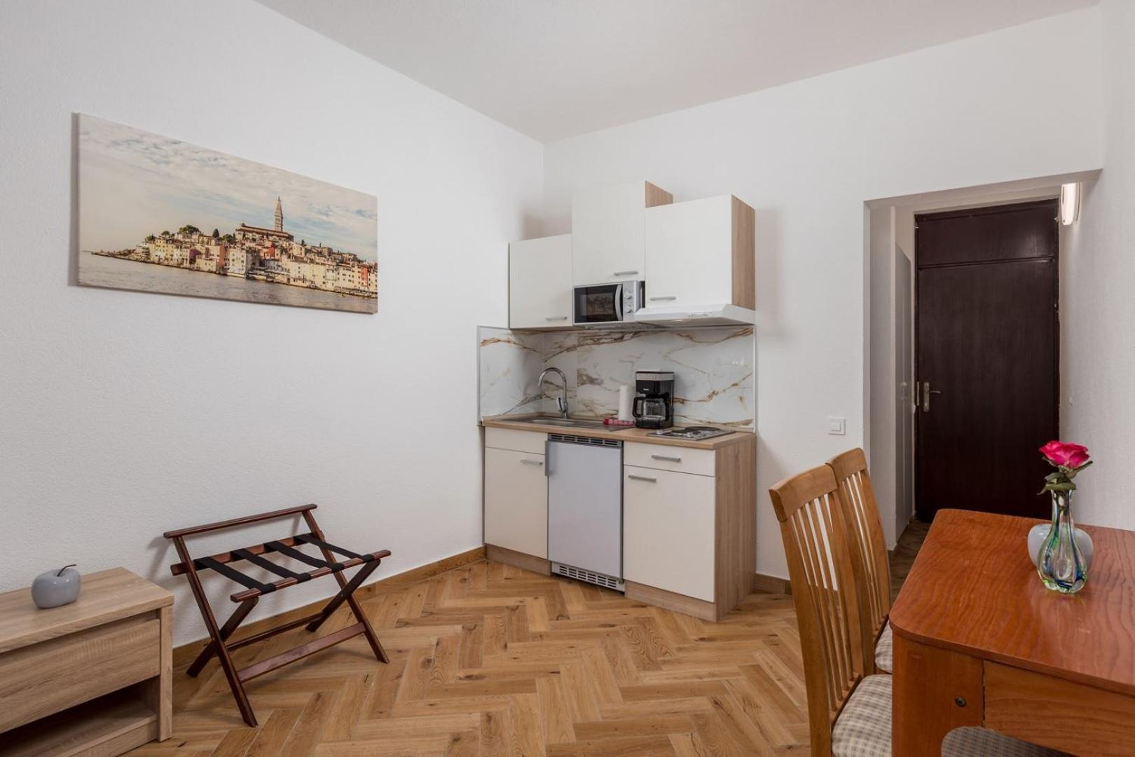Apartments Jadranka オミサリ エクステリア 写真