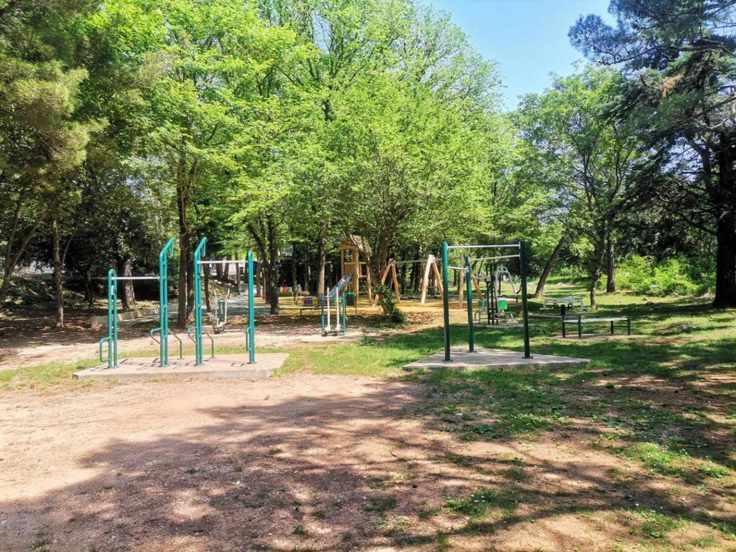 Apartments Jadranka オミサリ エクステリア 写真